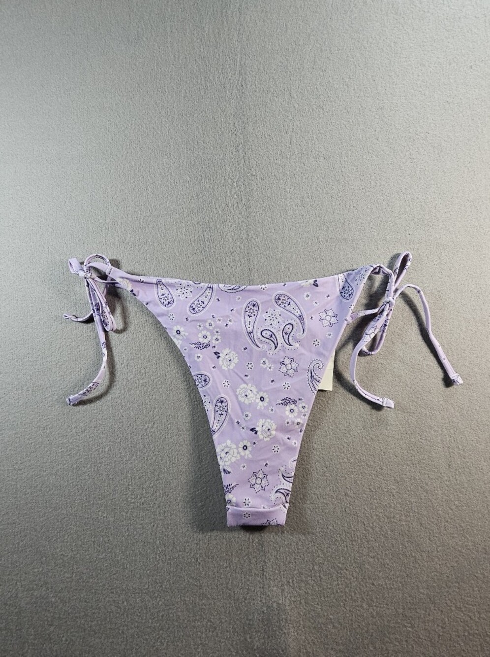 aerie NWT Lilac Paisley Tie-Side Bikini Bottom Size M - Picture 3 of 3